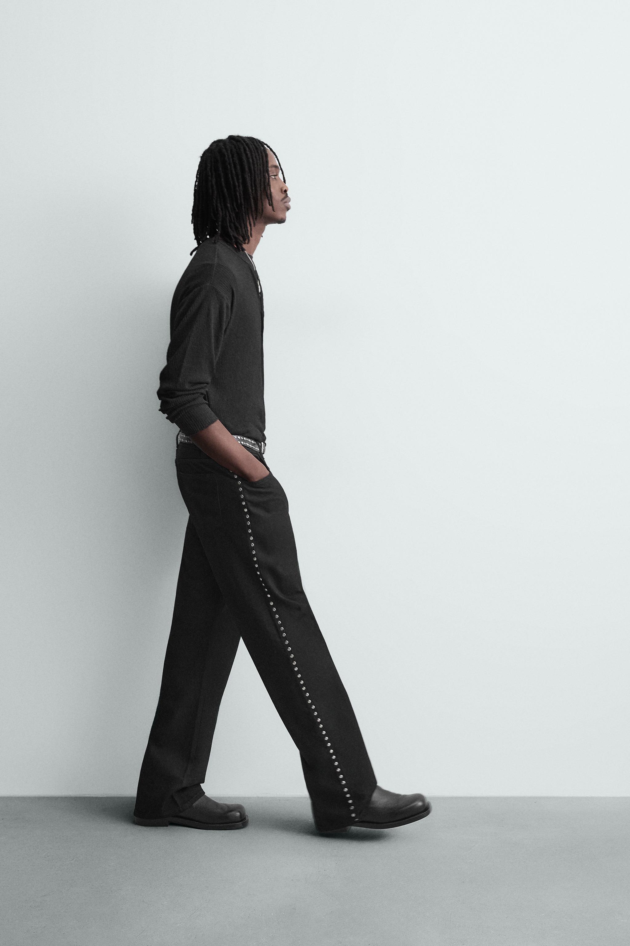 FLARE FIT JEANS WITH STUDS